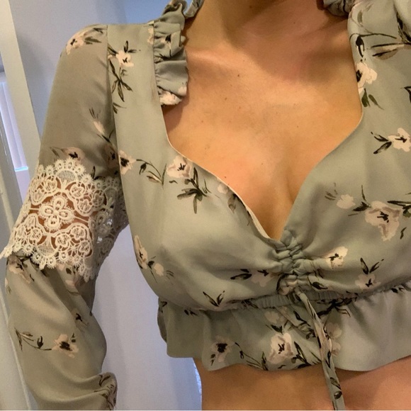 Cropped top - Picture 2 of 9